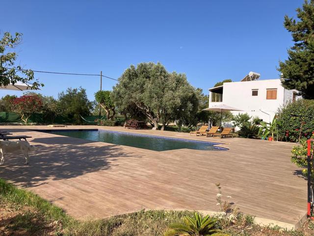 Bonita casa en Es Jondal con piscina y solárium photo 0