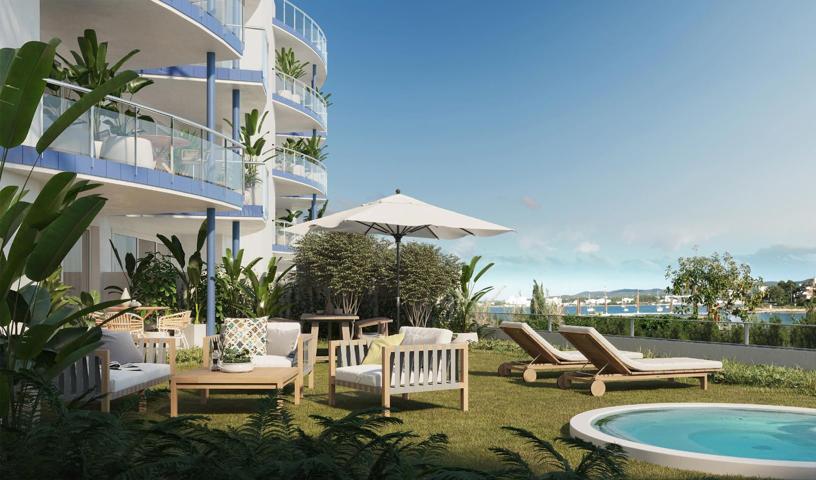 Bajo nuevo con jardín y vistas al mar. photo 0