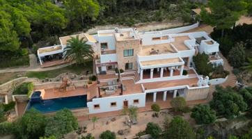 Villa con carácter y vistas panorámicas al mar entre San Juan y Portinatx photo 0