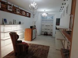 Fantástica tienda en el casco antiguo de Ibiza, cerca del mercado viejo photo 0