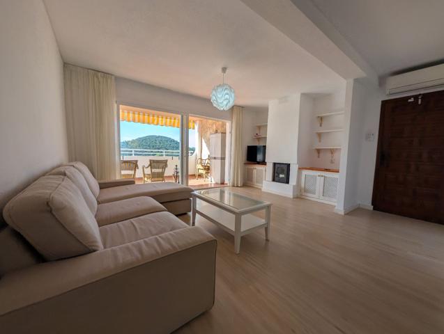 Exclusivo ático con terraza privada y vistas al mar en Valverde photo 0