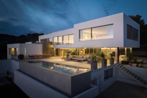 Exclusivo chalet con acceso a la playa en Portinax photo 0