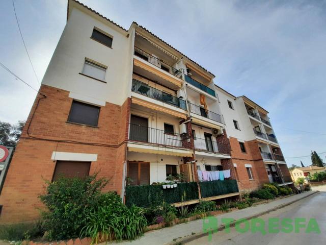 Piso en venta en L'Ametlla del Vallès photo 0