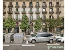 Piso De 4 Dormitorios Junto Al Parque De La Ciutadella Barcelona! photo 0