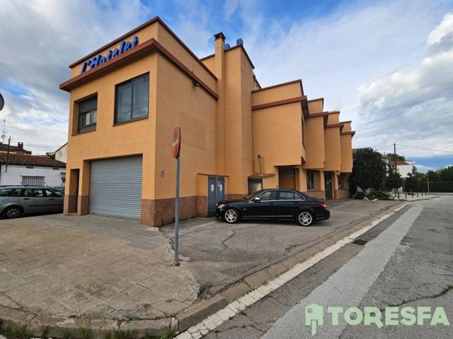 Venta De Edificio Con Servicio De Hotel y Bar-Restaurante, Sant Celoni photo 0