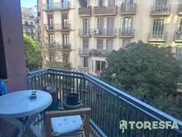 Amplio piso con ascensor y gran potencial en l'Eixample photo 0