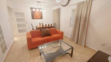 Se ALQUILA apartamento photo 0