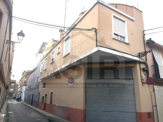 Casa En venta en Alzira photo 0