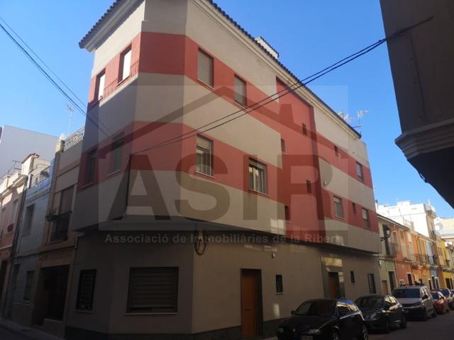 Casa En venta en Alzira photo 0