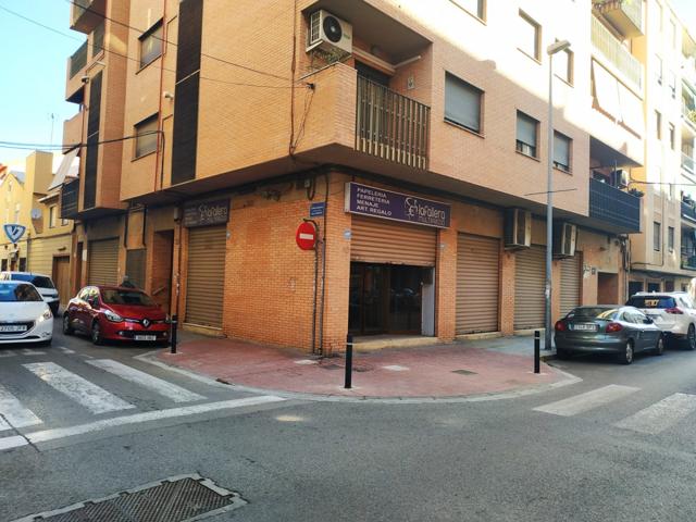 LOCAL EN VENTA-(CON INQUILINOS), 256M2 CHAFLÁN, 6 PERSIANAS CALLE photo 0