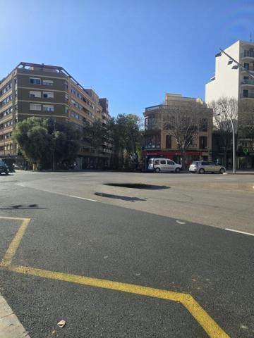 SE VENDE LOCAL EN CALLE BALMES photo 0