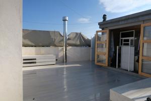 ADOSADO EN EL AMANECER photo 0