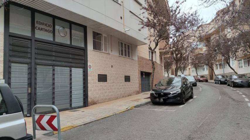 Garaje en Venta en R-66 Cáceres, Cáceres photo 0