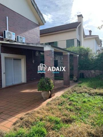 Casa en Venta en R-66 Cáceres, Cáceres photo 0