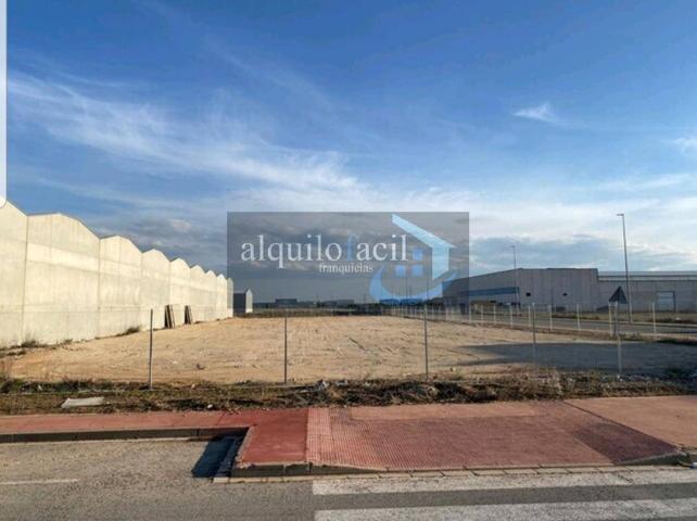 SE VENDE TERRENO EN ROMICA- 3382 metros- agua y luz- 180000€ photo 0