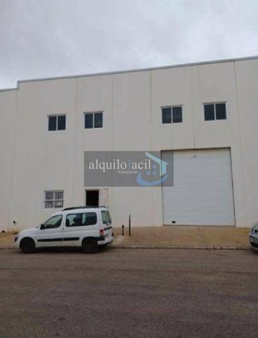 SE ALQUILA, VENDE o ALQUILA CON OPCION A COMPRA NAVE EN POLIGONO LOS MOLINOS DE 480 METROS POR 95000€ Y 500€ ALQUILER photo 0