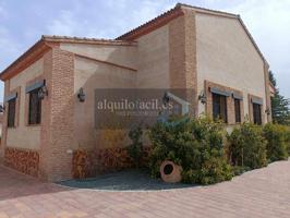 SE ALQUILA CHALET EN CARRETERA DE JAEN POR 2500€ photo 0