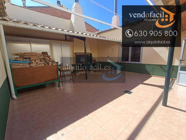 SE VENDE CASA EN LA RODA DE 148 METROS CON PATIO DE 40 METROS POR 89000€ photo 0