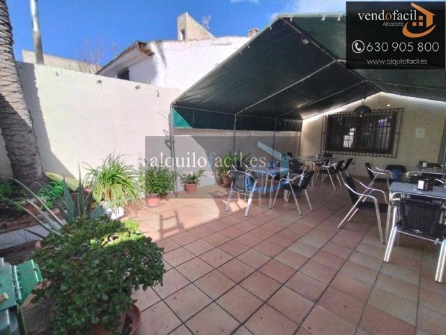 SE VENDE HOSTAL CERCA DE HELLIN DE 8 HABITACIONES CON RESTAURANTE Y 2 TERRAZAS POR 180000€ photo 0