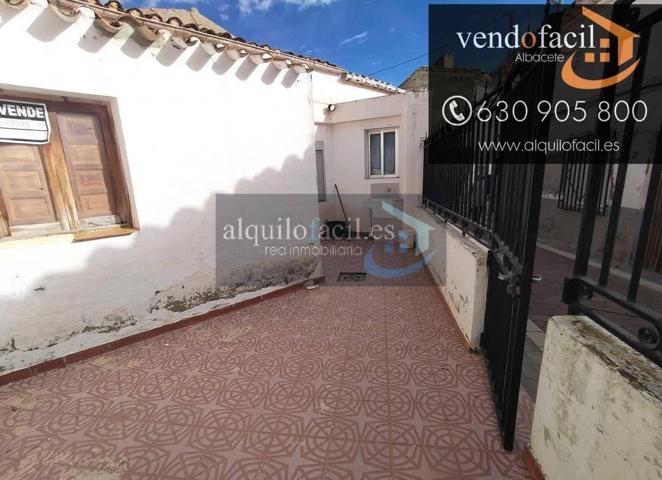 SE VENDE CASA EN POZOHONDO DE 3 HABITACIONES Y PATIO 30 METROS POR 24.000€ photo 0