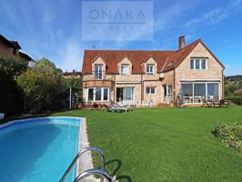 Local En venta en Hondarribia photo 0