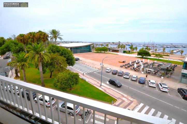 Exclusivo Piso en Primera Línea de Mar con Vistas Panorámicas photo 0