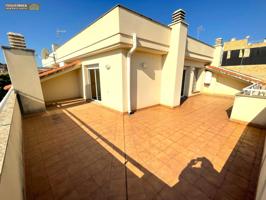 Fantastico Atico Duplex Centrico, de 3 Dormitorios Dobles, 2 Baños y soleada Terraza de 38 m2 photo 0