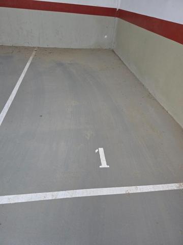 PLAZA DE PARKING EN LALDEA photo 0