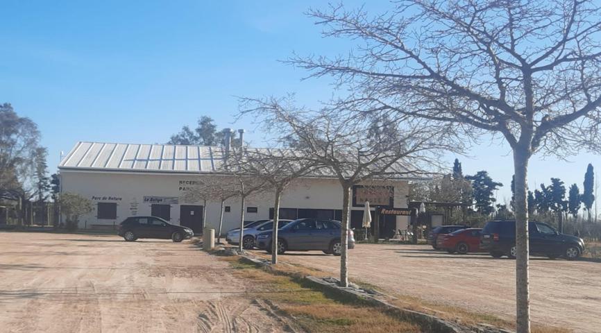 15 HA CON CASA, RESTAURANTE Y NAVE AL LADO DEL RÍO EBRO photo 0