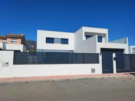 Chalet de obra nueva en la zona de Serramar, a tan solo 1 km de La Ràpita! photo 0