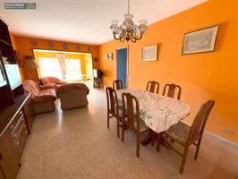 Piso Centrico y cerca de la Playa, de 4 Dormitorios, Baño y Aseo, de 106 m2 Construidos photo 0
