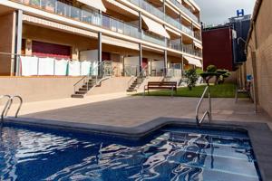 Encantadora Planta Baja con Piscina a Pasos de la Playa en Sant Carles de la Ràpita photo 0