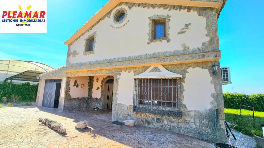 CASA CON TERRENO RÚSTICA DE TRES DORMITORIOS    ZONA PICO PLATA photo 0
