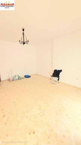 DUPLEX DE 4 DORMITORIOS   ZONA AVD. DE JAEN photo 0