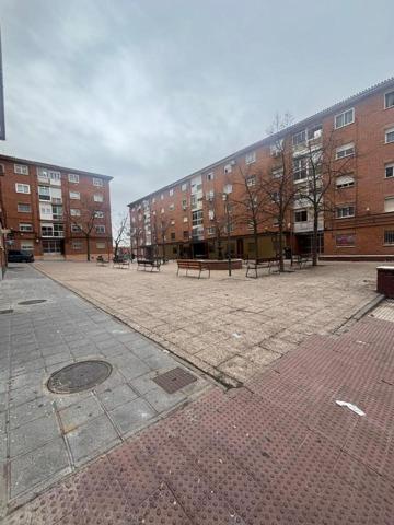 PISO TRES DORMITORIOS CON TERRAZA photo 0