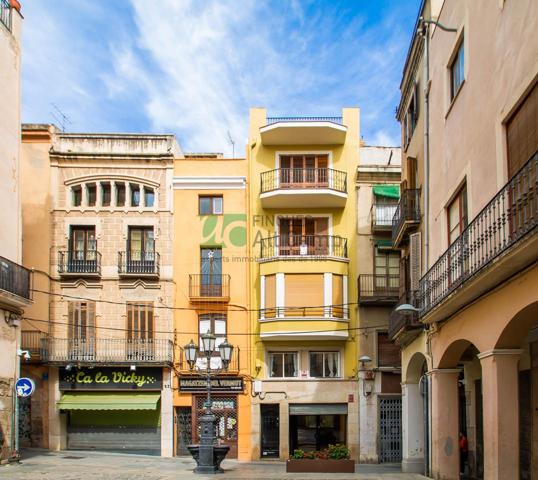 EDIFICIO EN VENTA EN VALLS PARA INVERSORES photo 0