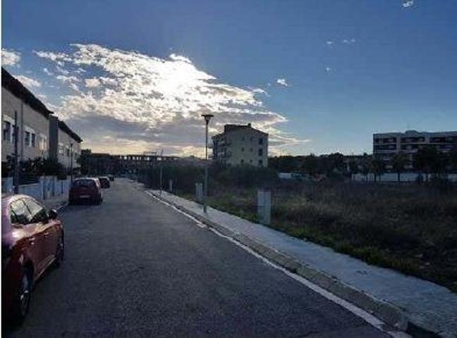 Terreno en venta en El Vendrell de 1362 m2 photo 0