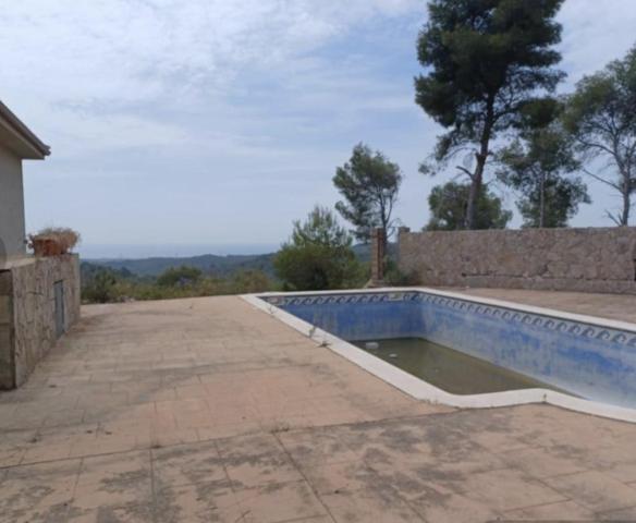 Casa - Chalet en venta en Cubelles de 284 m2 photo 0