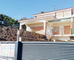 Casa - Chalet en venta en El Vendrell de 236 m2 photo 0