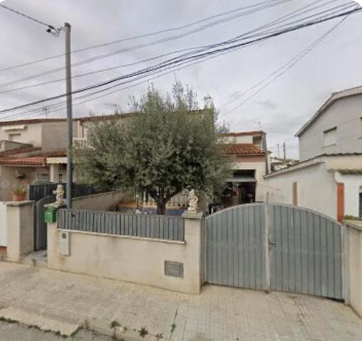 Pareado en venta en Santa Oliva de 112 m2 photo 0