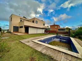 Oportunidad en Els Pallaresos – Casa de 261 m² con Piscina photo 0