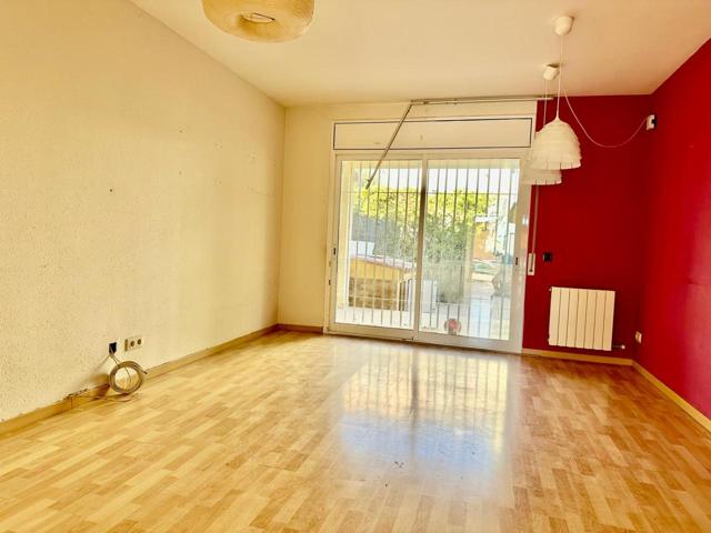 Casa - Chalet en venta en Sant Jaume dels Domenys de 128 m2 photo 0