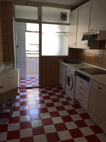 ALQUILER ESTUDIANTES ZONA AVD. ITALIA photo 0