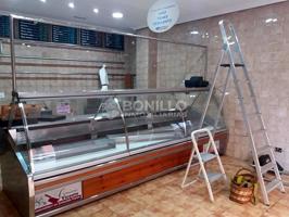 Local en alquiler y en venta en Teruel de 90 m2 photo 0