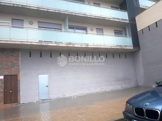 Local en venta en Teruel de 175 m2 photo 0