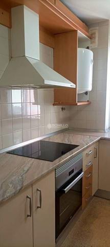 PISO EN ALQUILER EN UTRILLAS. 4 HABITACIONES Y DOS BAÑOS. COMUNIDAD INCLUIDA. photo 0