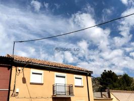 PRIMER PISO EN CASA CON TERRAZA photo 0