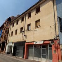 EDIFICIO CON VARIOS PISOS. IDEAL INVERSORES. CON PATIO Y BODEGA photo 0