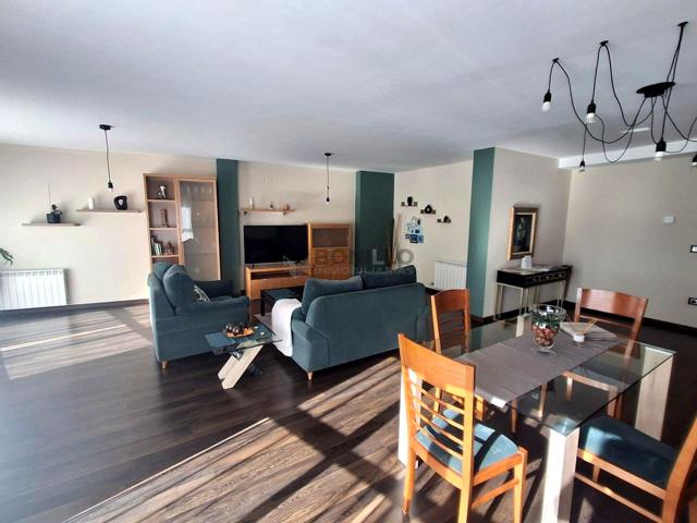 PRECIOSO PISO EN VENTA EN CASTRALVO photo 0