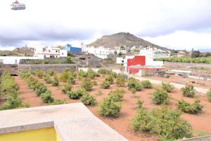 Casa En venta en Tres Barrios-Trasmontaña, Arucas photo 0